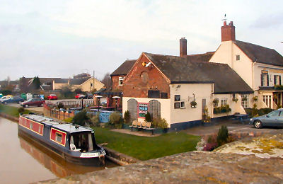 Moored outside a pub. Excellent!